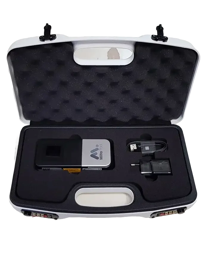 MiltaPad-appareil-de-photobiomodulation-portable-dans-une-valisette-fabrique-en-France
